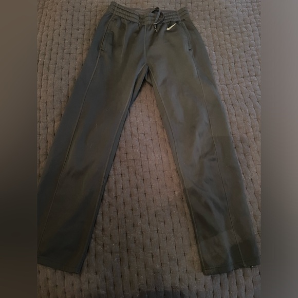 Nike sweatpants - Picture 1 of 2